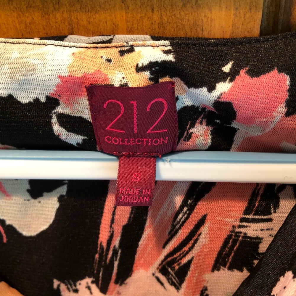 212 Collection - Top - Picture 3 of 6